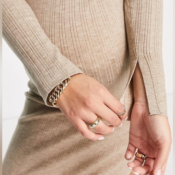 ASOS DESIGN Maternity knitted midi dress with square neck in taupe - Picture 2 of 5